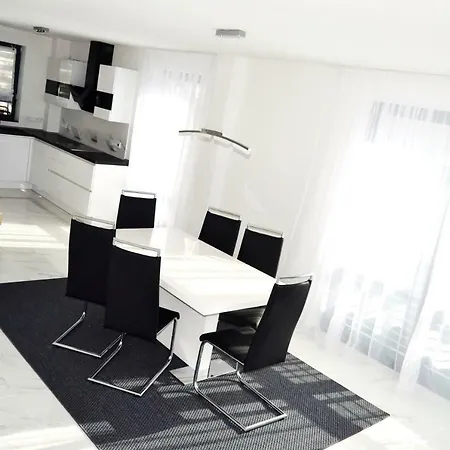 Gaestehaus Am Riedweg Apartment