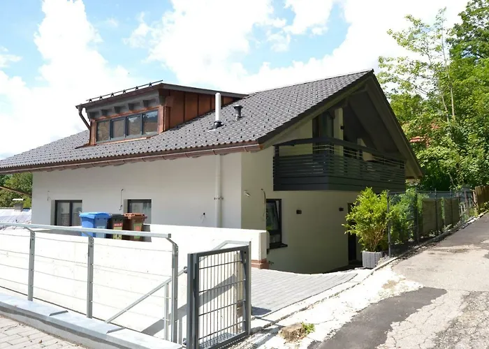 Gaestehaus Am Riedweg Apartment